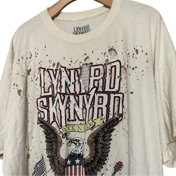 Lynyrd Skynyrd Uni-Sex One Size Eagle Concert Distressed Destroyed Tee T-Shirt - Picture 3 of 6
